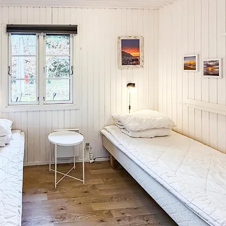 3 Bedroom Awesome In
