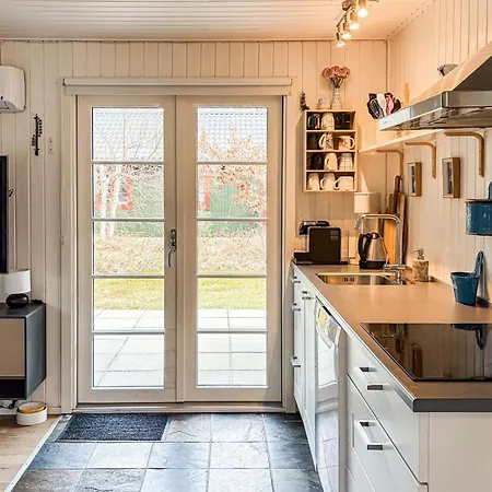 3 Bedroom Awesome In *